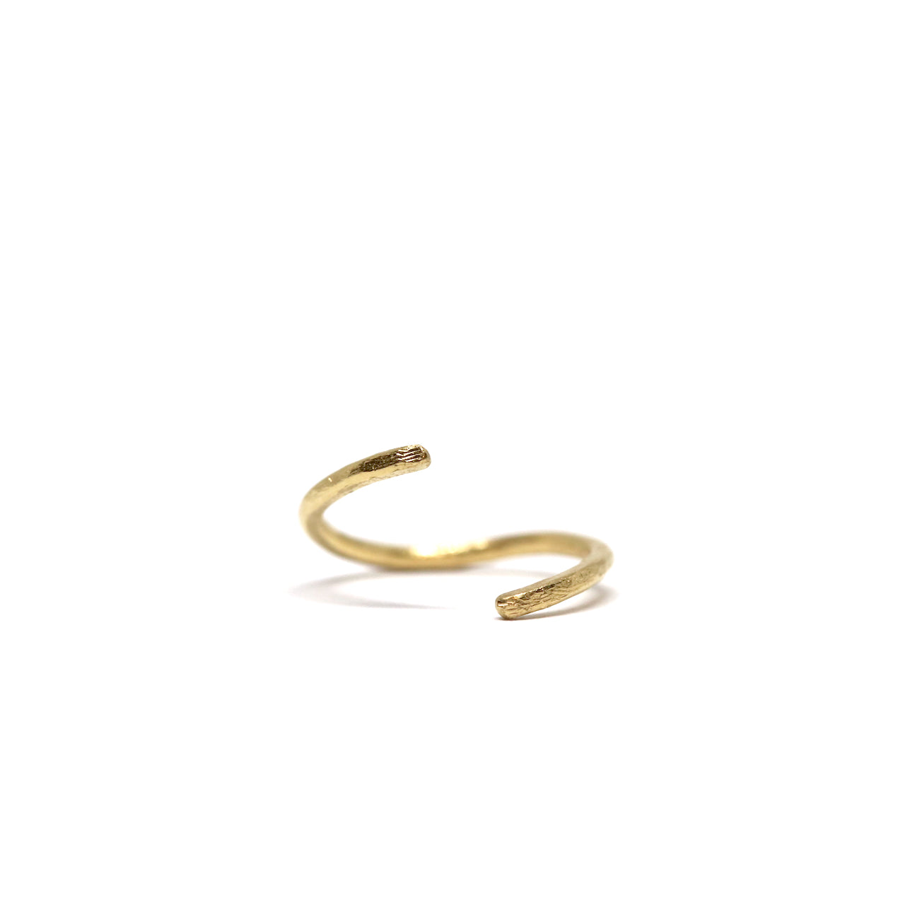 How to open a gold nose ring.