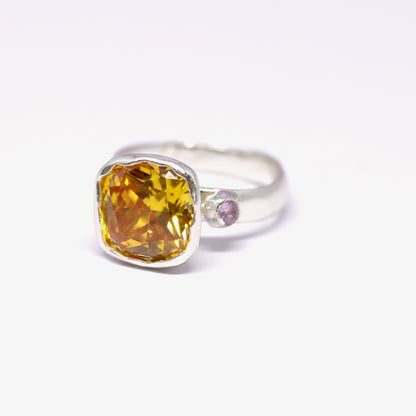 Ring - Cocktail Ring - Yellow Square