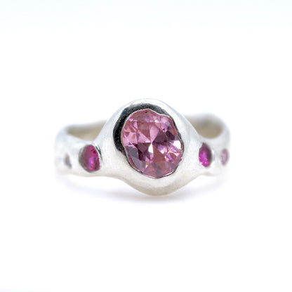 Ring - Curvy Pink Oval